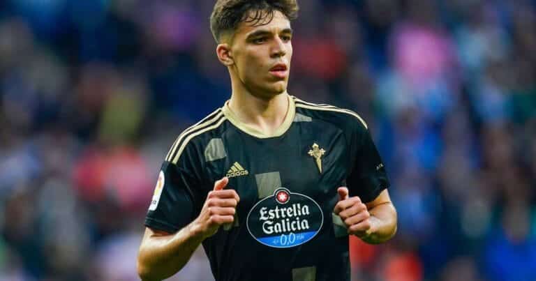 Chelsea, Liverpool & Manchester United-linked star speaks out on future