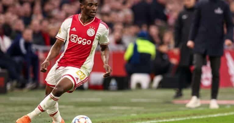 Ajax chief speaks out on future of Arsenal & Chelsea-linked Kudus