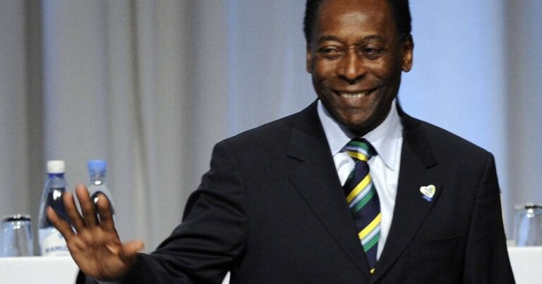 Pele moved to end of life care as he battles against cancer