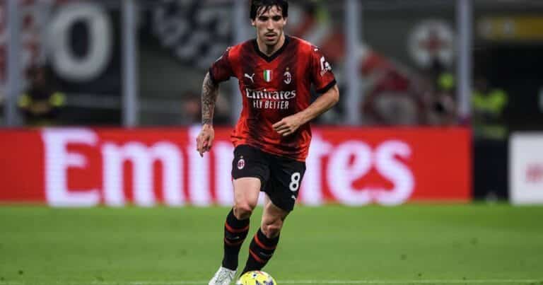 Newcastle United reach full agreement for Italian international Sandro Tonali