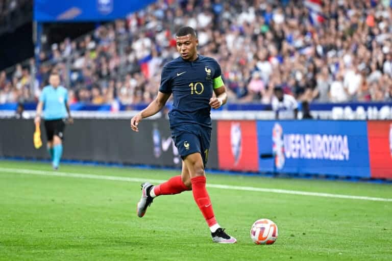 France 1-1 Poland: Mbappe scores but Les Bleus held