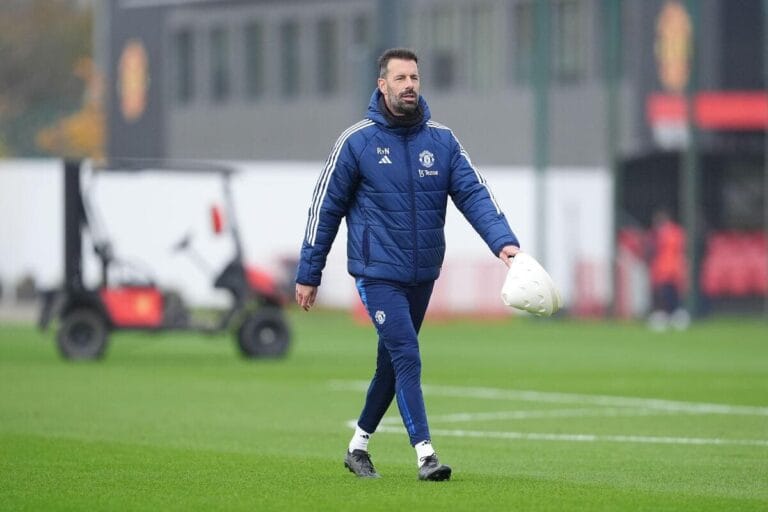 Van Nistelrooy pens emotional message to Manchester United fans