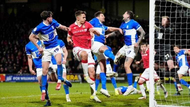 Wrexham 1-1 Birmingham: Stalemate in promotion battle at the Racecourse