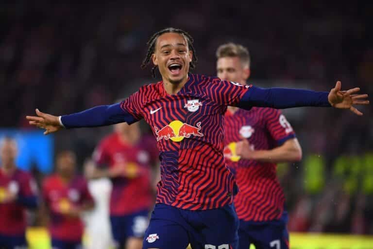 Transfer round-up: Simons joins Leipzig while Tel and Henderson may be on the move