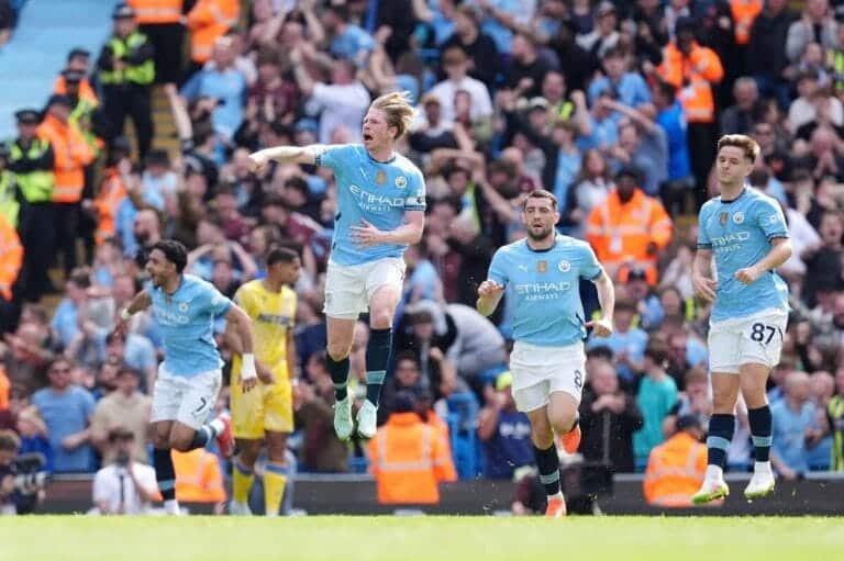 Kevin De Bruyne puts Manchester City ahead after Wolves dominate early stages