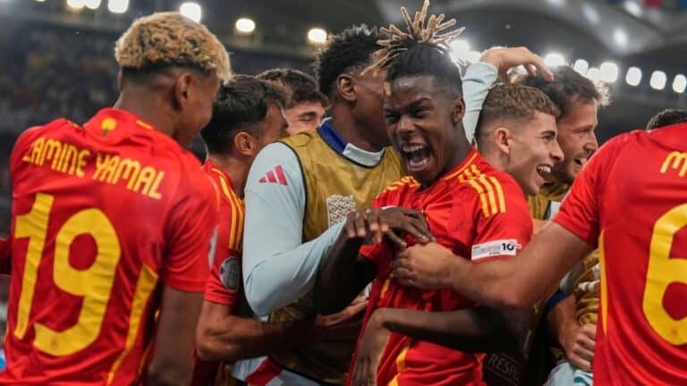 Spain 5-4 France: Report, result and goals as European champions secure Nations League final spot