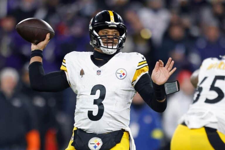 NFL: Ten-Time Pro Bowl Quarterback Russell Wilson Signs With The Giants