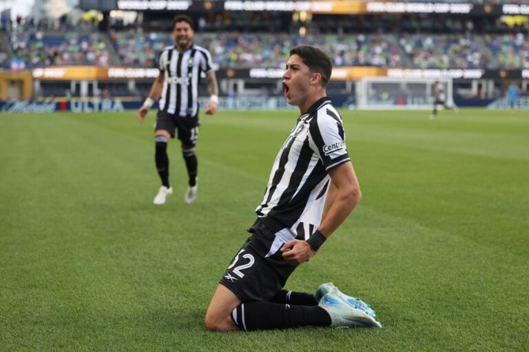 Nottingham Forest sign Jair Cunha amid controversy around Gibbs-White deal