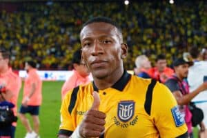 AC Milan complete signing of Brighton full-back Pervis Estupinan