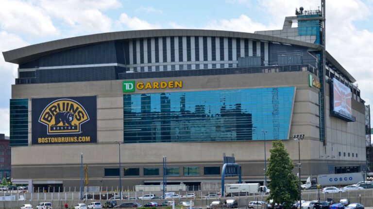 NBA playoff results 2025: Highlights, bracket, standings after Nuggets vs Clippers, Knicks vs Pistons and more