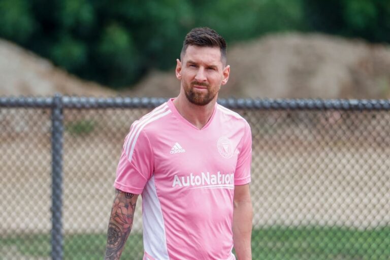 Lionel Messi wary of in-form Colombia as Argentina prepare for Copa América final