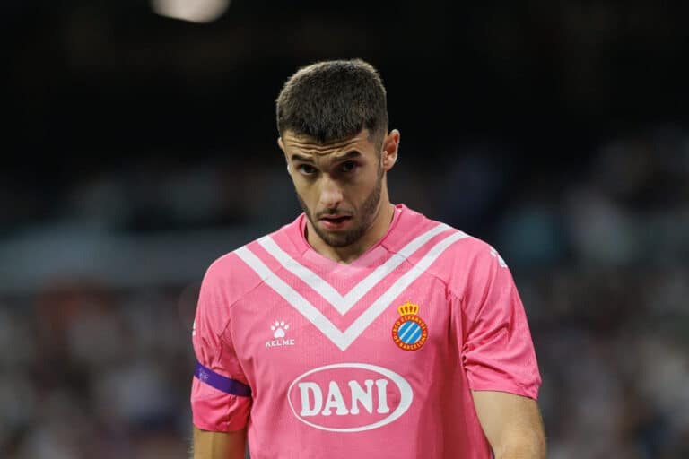 Barcelona activate release clause for Joan Garcia with Espanyol goalkeeper to sign on Friday